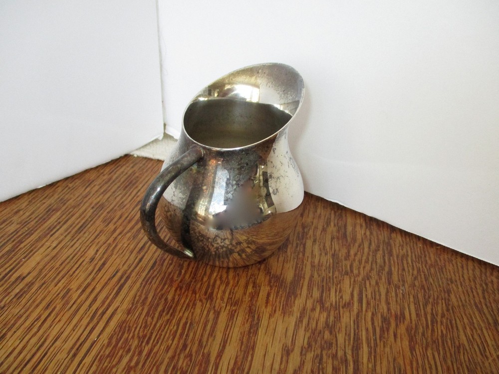MCM de Uberte Silver Plate CREAM PITCHER 3 1/2" Tall -- Excellent!