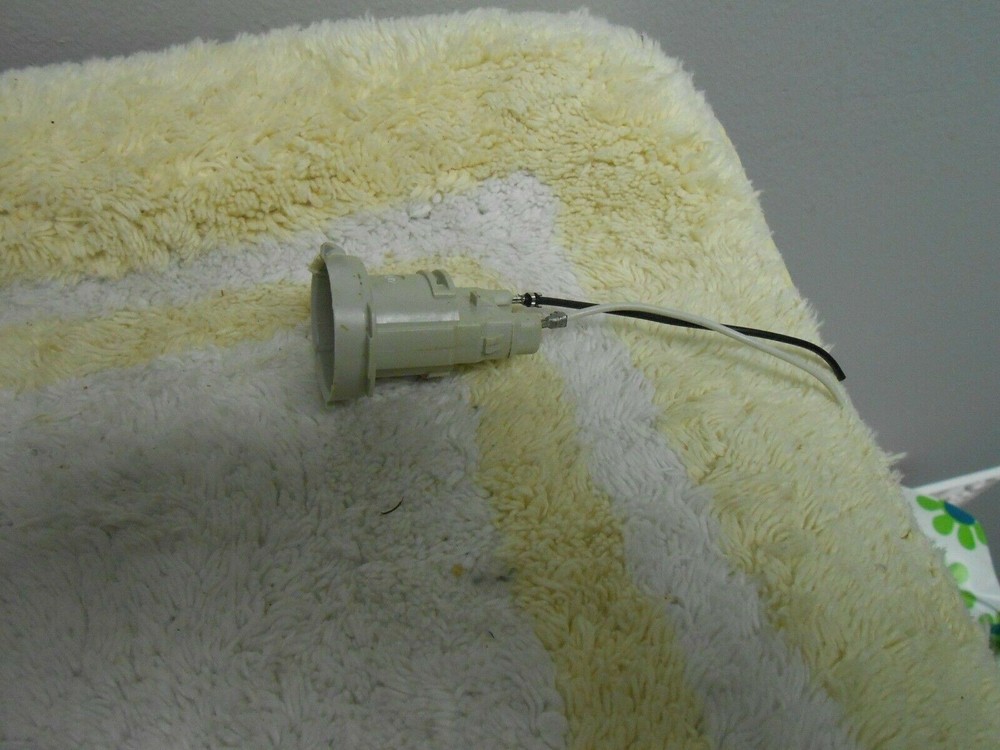 Kenmore Sears Microwave Oven Single Light Socket 6804W3A001A