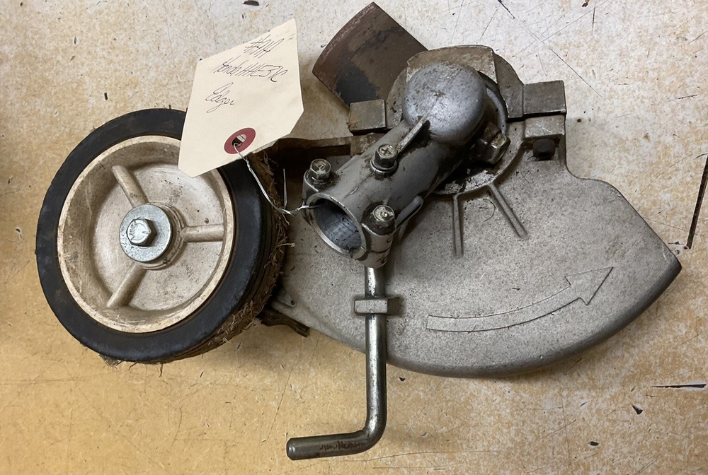Honda HHE31C EDGER Attachment Head ONLY USED
