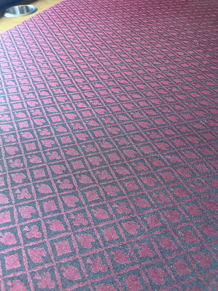 10-player folding poker table