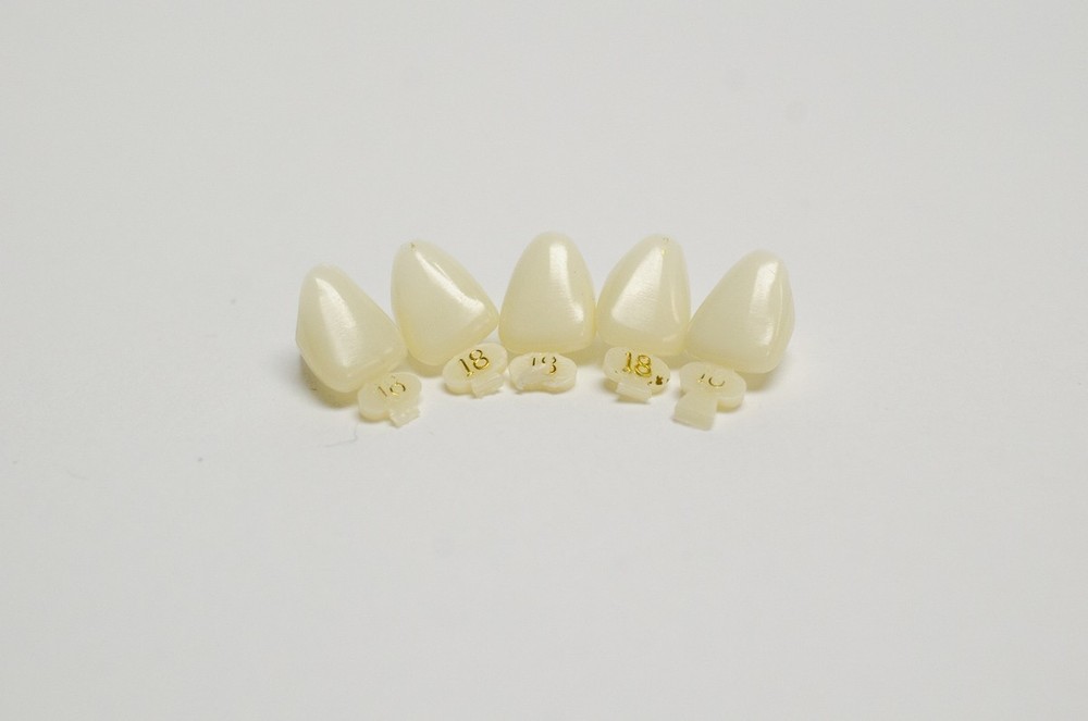 DENTAL POLYCARBONATE TEMPORARY CROWNS #18 (ULC) UPPER LEFT CENTRAL 5/PACK