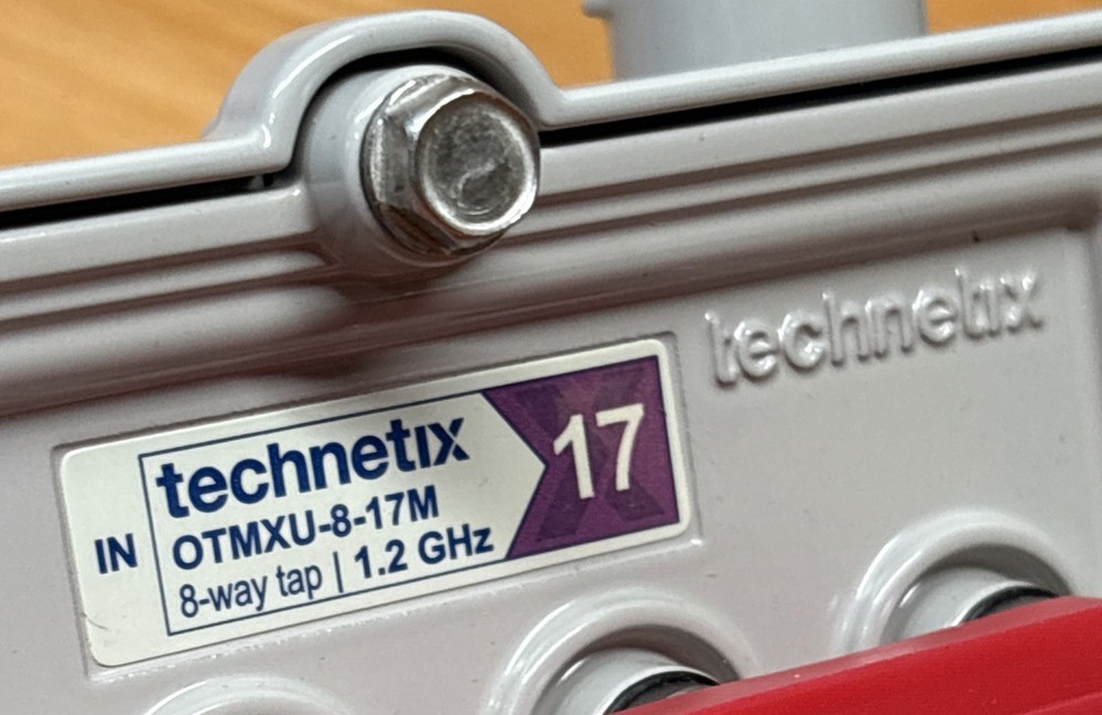 Technetix OTMXU - 8 -17M 8-Port Optical Transmitter Module