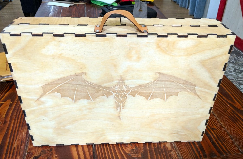 Dungeon Master Case | DM Wooden Laser Etched Screen