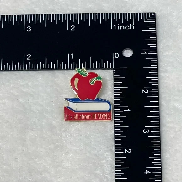 It’s All About Reading Apple Book Label Vest Hat Pin