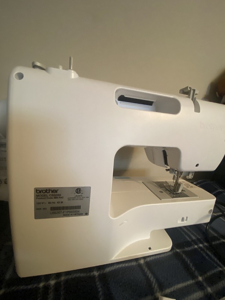 Brother CS5055 Computerized Sewing Machine