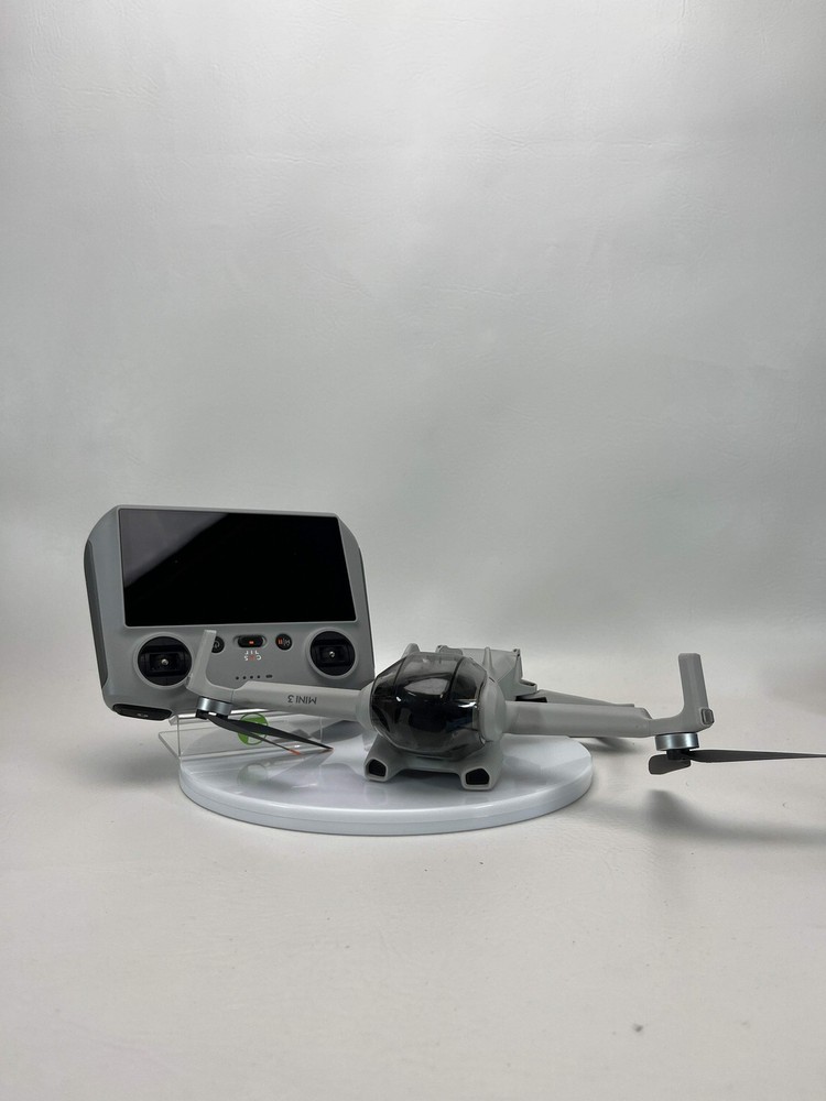 Broken DJI Mini 3 Drone and Controller CP.RC.00000005.01