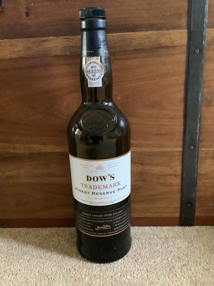 Empty Dow's Finest Reserve Port Bottle 75 cl