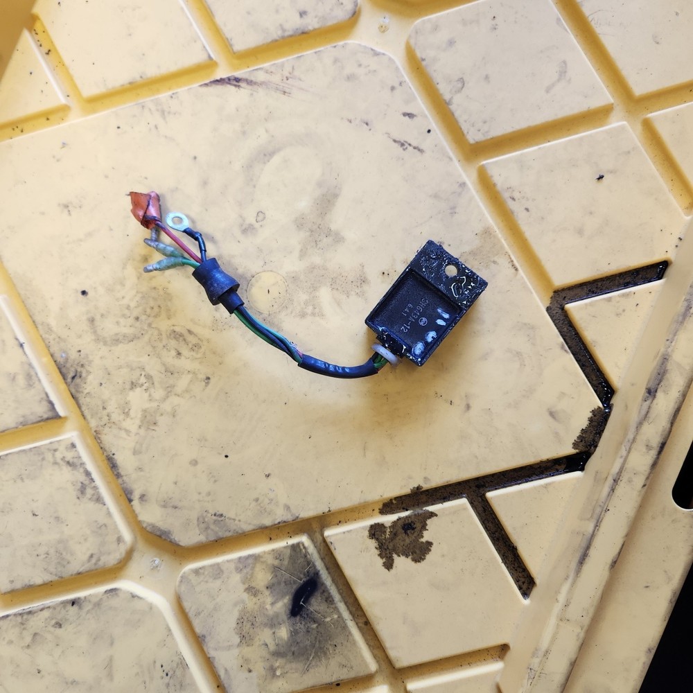 Yamaha Wave Raider Venture 1100 63m Electrical Cdi Unit Box Ignition Rectifier