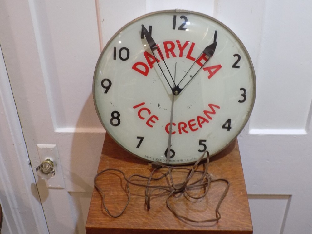 Vintage Dairylea Ice Cream Pam Clock