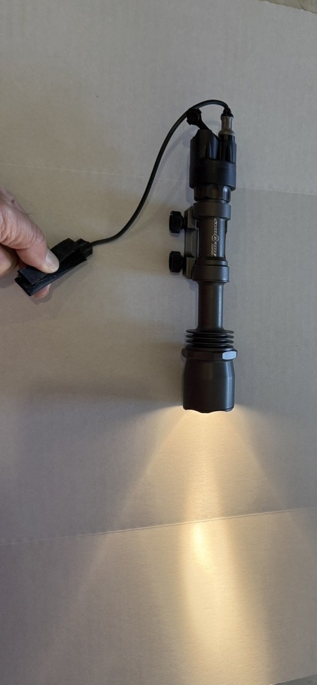 Surefire Legacy M600 scout with presure switch