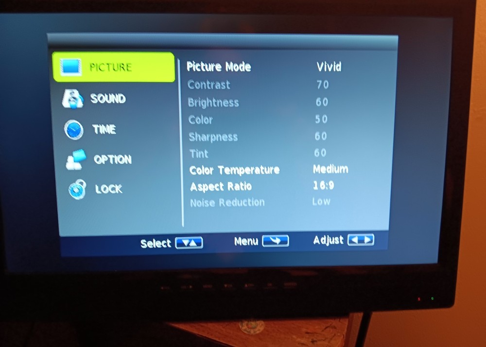 Desobry 19" Portable TV