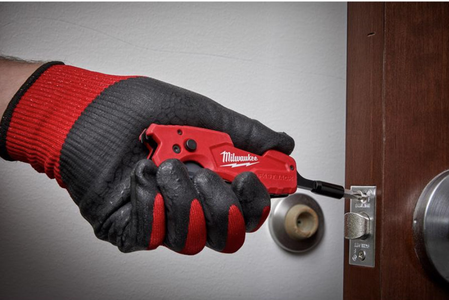 Milwaukee Fastback 6 in 1 Folding Utility Knife