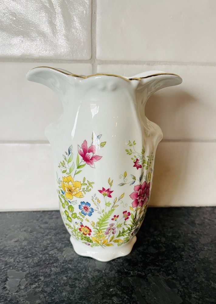 Hanmersley ENGLAND FLORAL VASE 5" Great condition