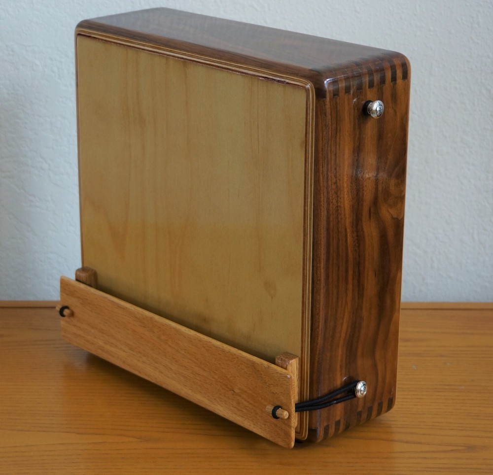 Rodilla Cajon...Walnut Model 12"
