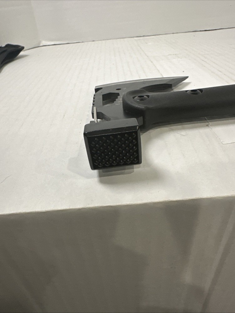 tactical axes hatchets