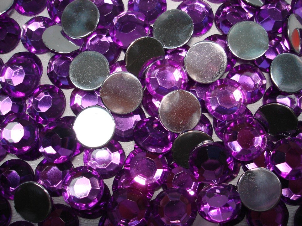 Acrylic Flatback Rhinestones size SS32 (7mm) violet