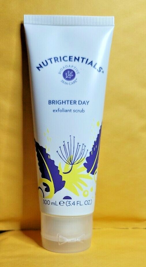Nu Skin NUTRICENTIALS Brighter Day Exfoliant Face Scrub