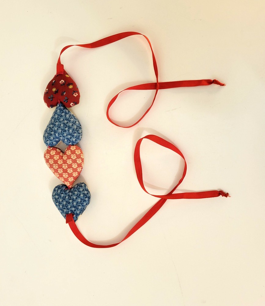 Primitive Quilted Patchwork Heart Garland