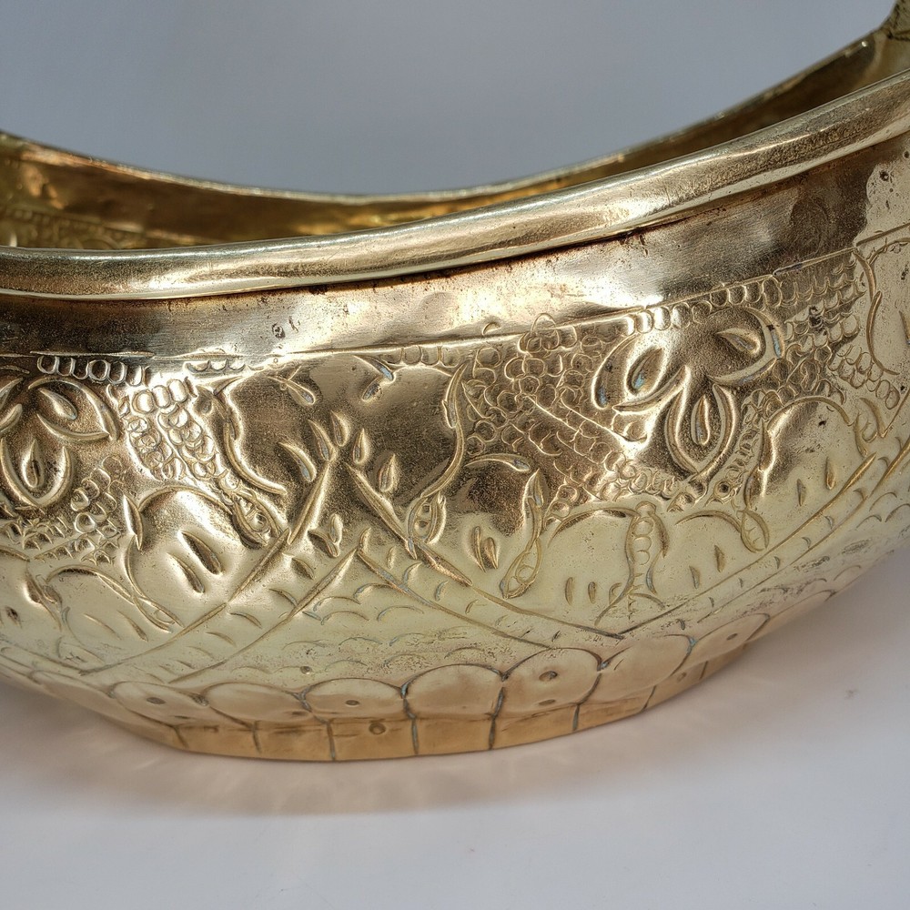Large Repousse Solid Brass Basket Decorative Stationary Handle India Hammered
