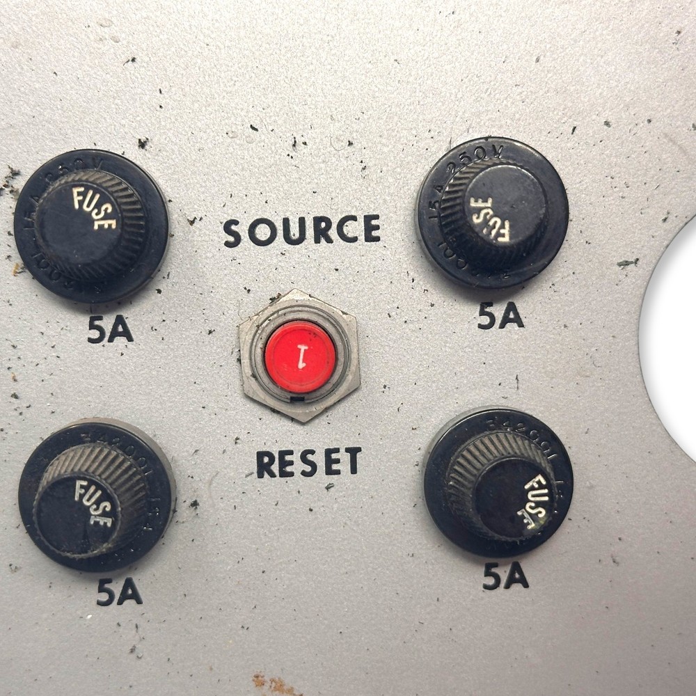 Industrial Electrical Control Panel 105-125V Klixon Reset Fuse Panel