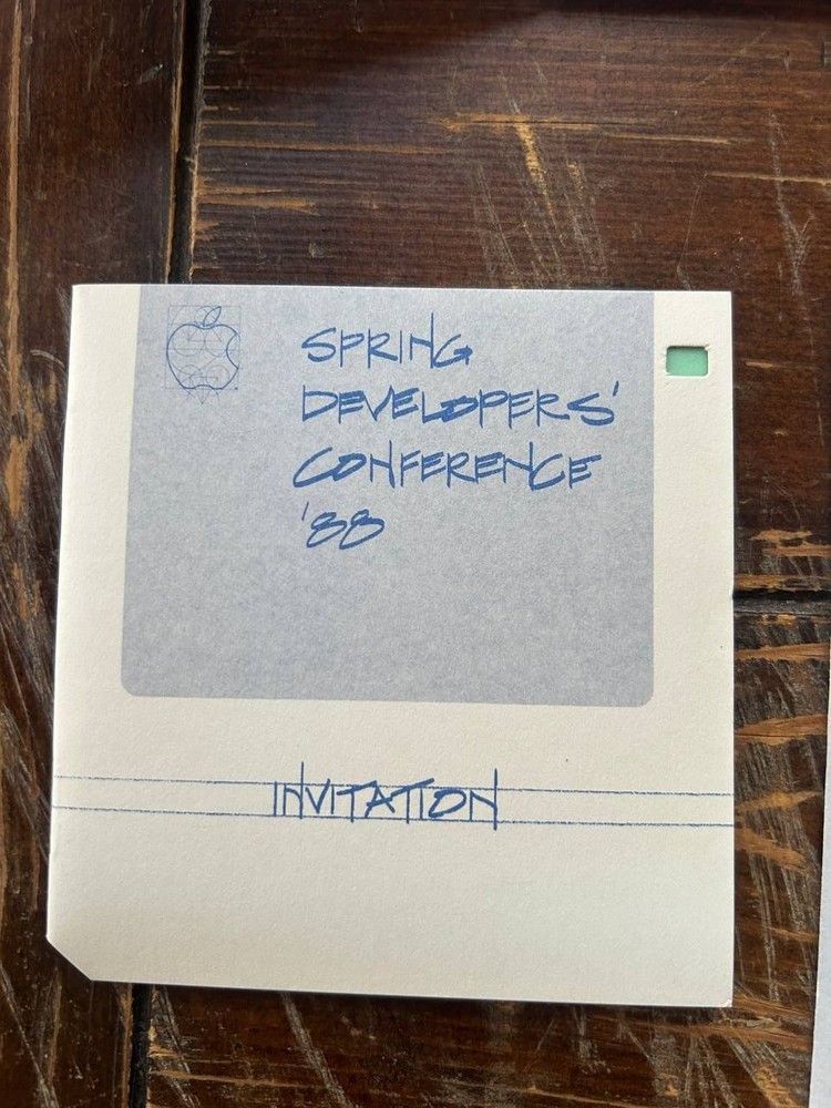 1988 Apple Developer Conference Invitation Kit – Rare Cupertino Mailing Set
