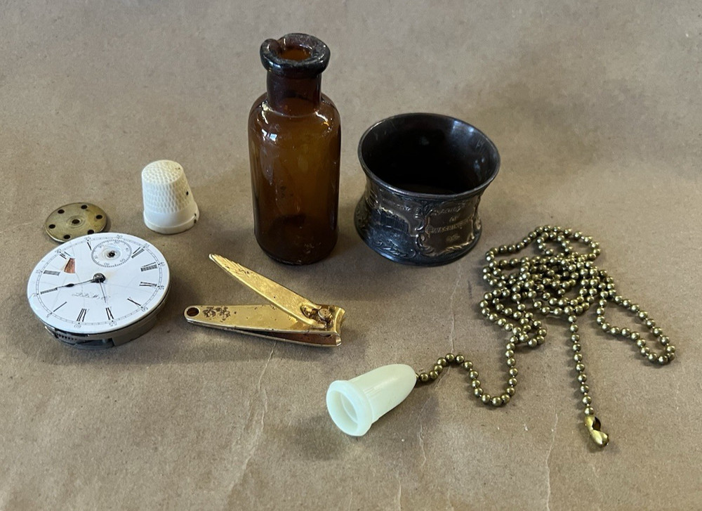 LOT  1 OF ODDITIES