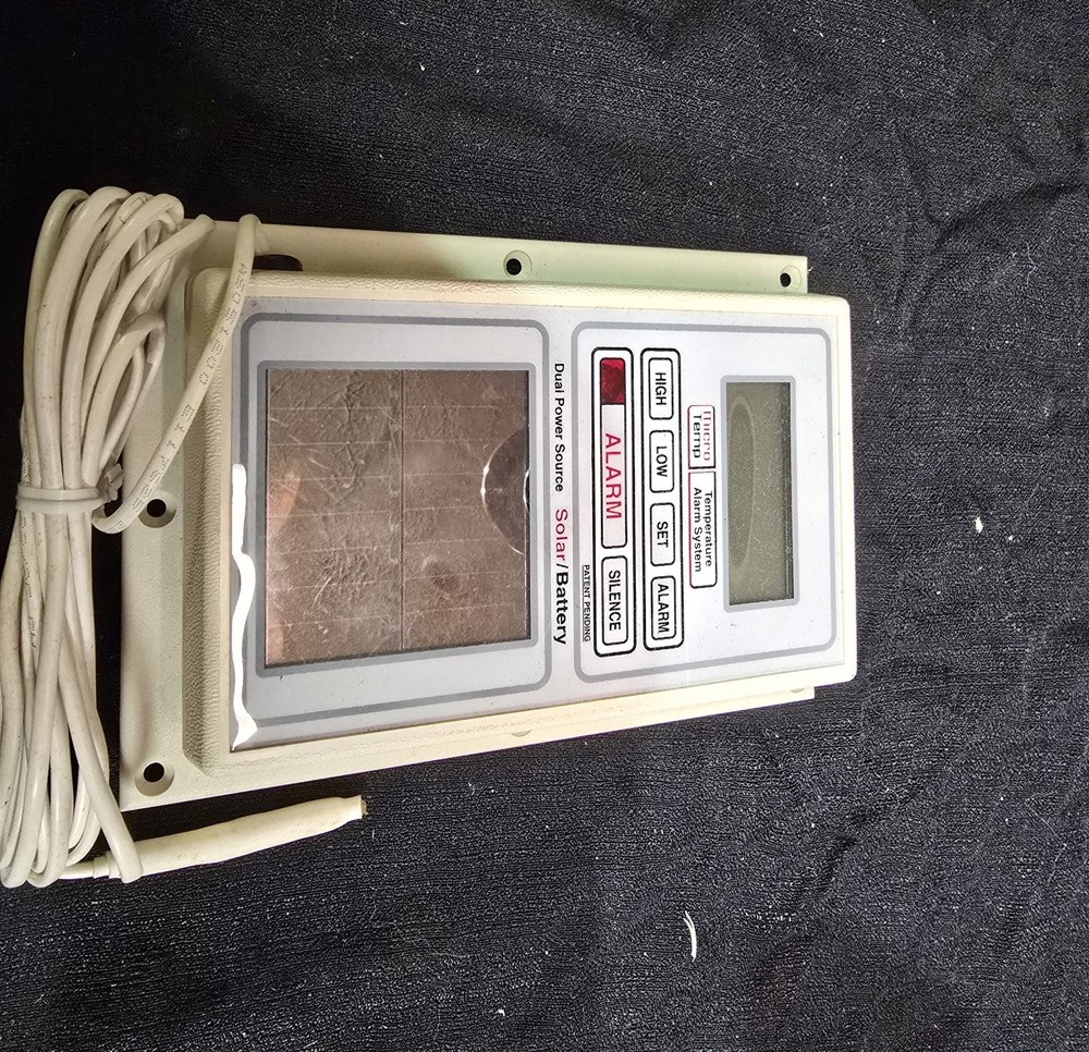 MICROTEMP ELECTRONICS ST-1 Solar Temp Alarm System (NOS)
