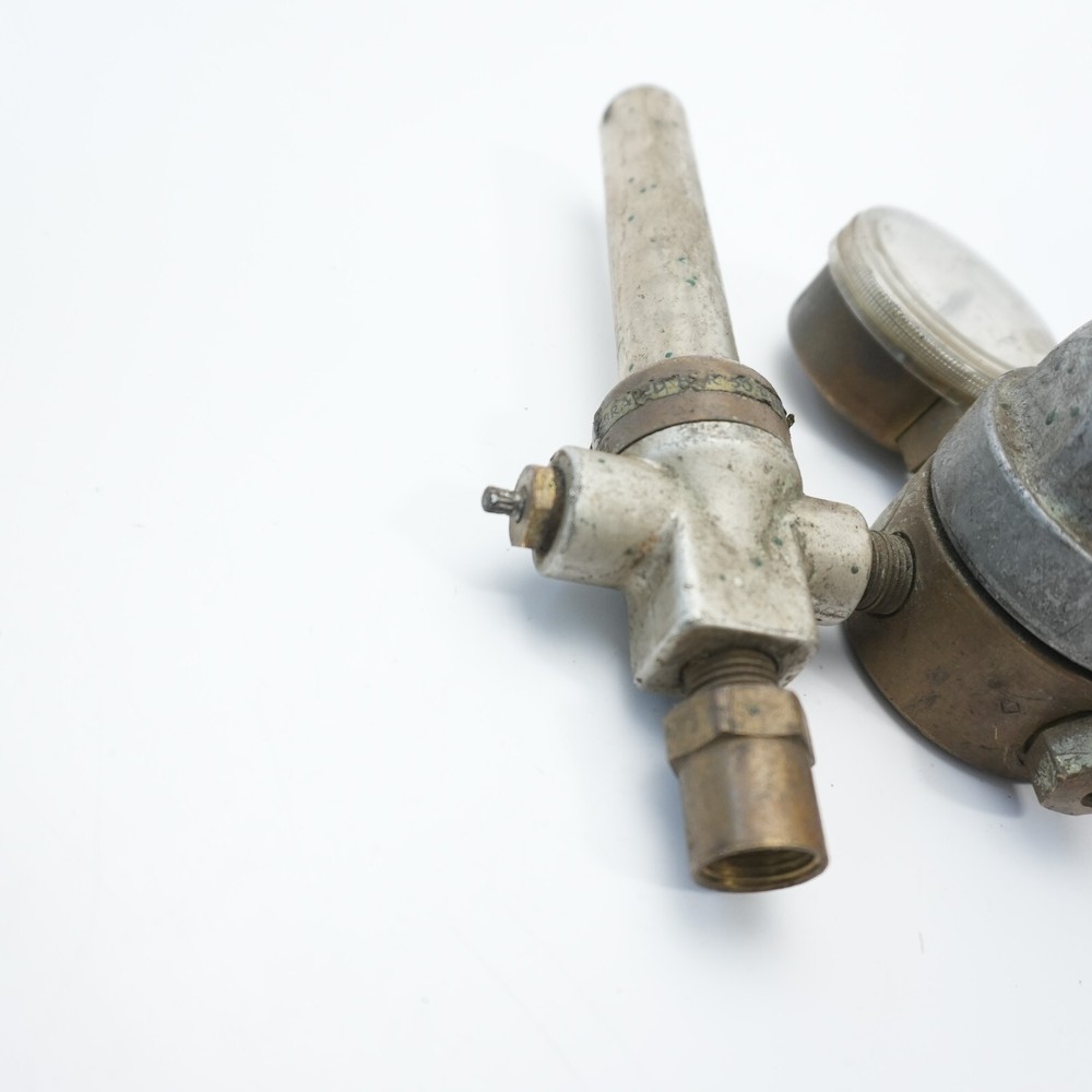 Air Products Argon Regulator Model 8511