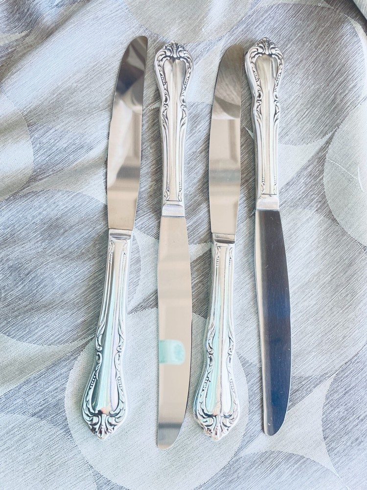 Oneida Wm A Rogers CHALICE / HARMONY Silverplate Flatware Service for 4 (2 av)
