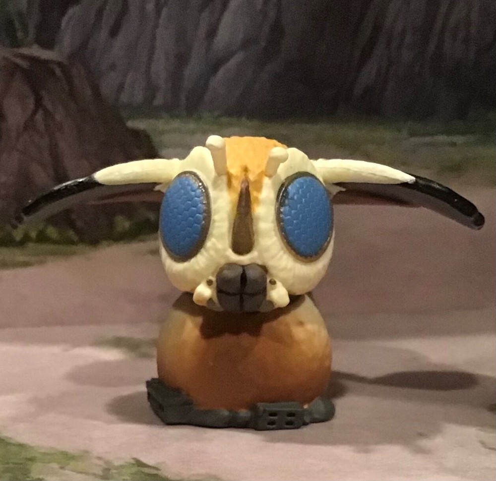 MOTHRA EMERGING SD VINYL FINGER PUPPET FIGURE