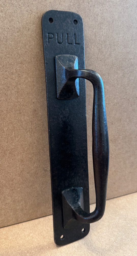 ANTIQUE CAST IRON DOOR PULL HANDLE ON PLATE R/H