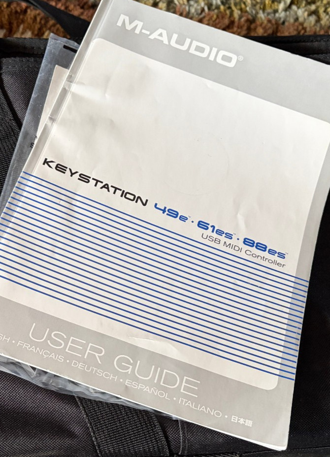M Audio Keystation 88es MIDI USB keyboard controller