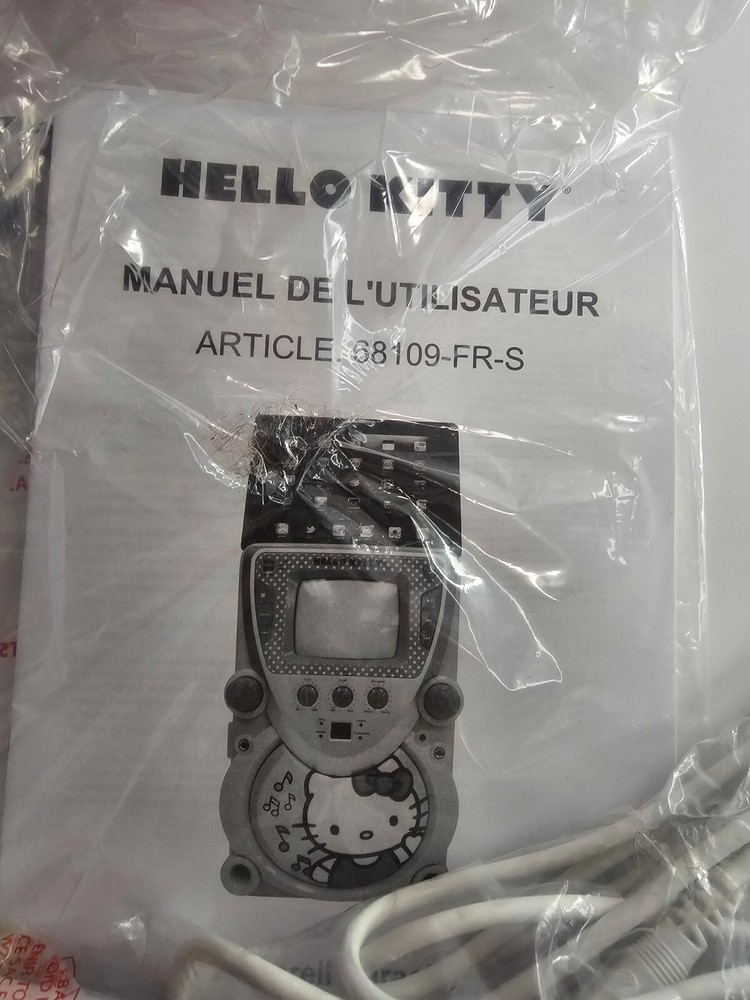 Hello Kitty CD+G Karaoke machine Microphone w Screen IPad & IPhone Connection