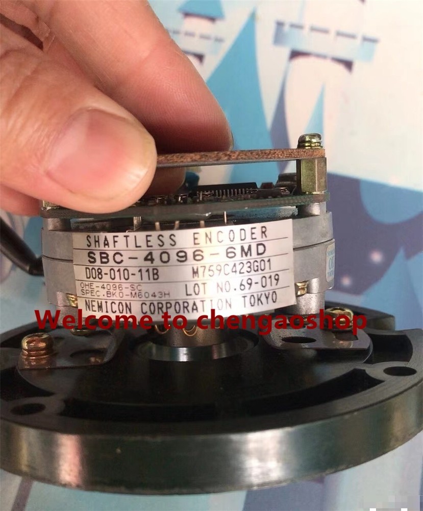 1PCS USED MITSUBISHI MOTOR ENCODER SBC-4096-6MD