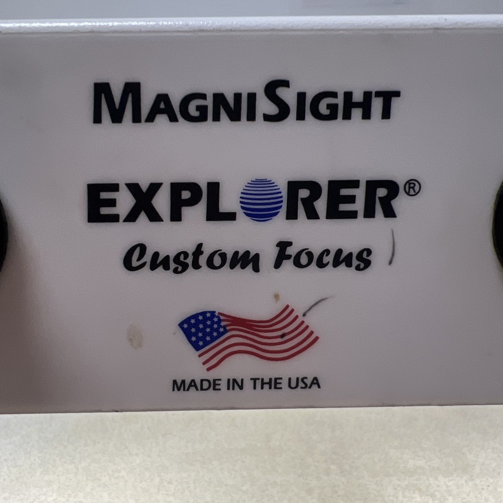 MagniSight Explorer Custom Focus Video Visual Magnifier Good Bulbs