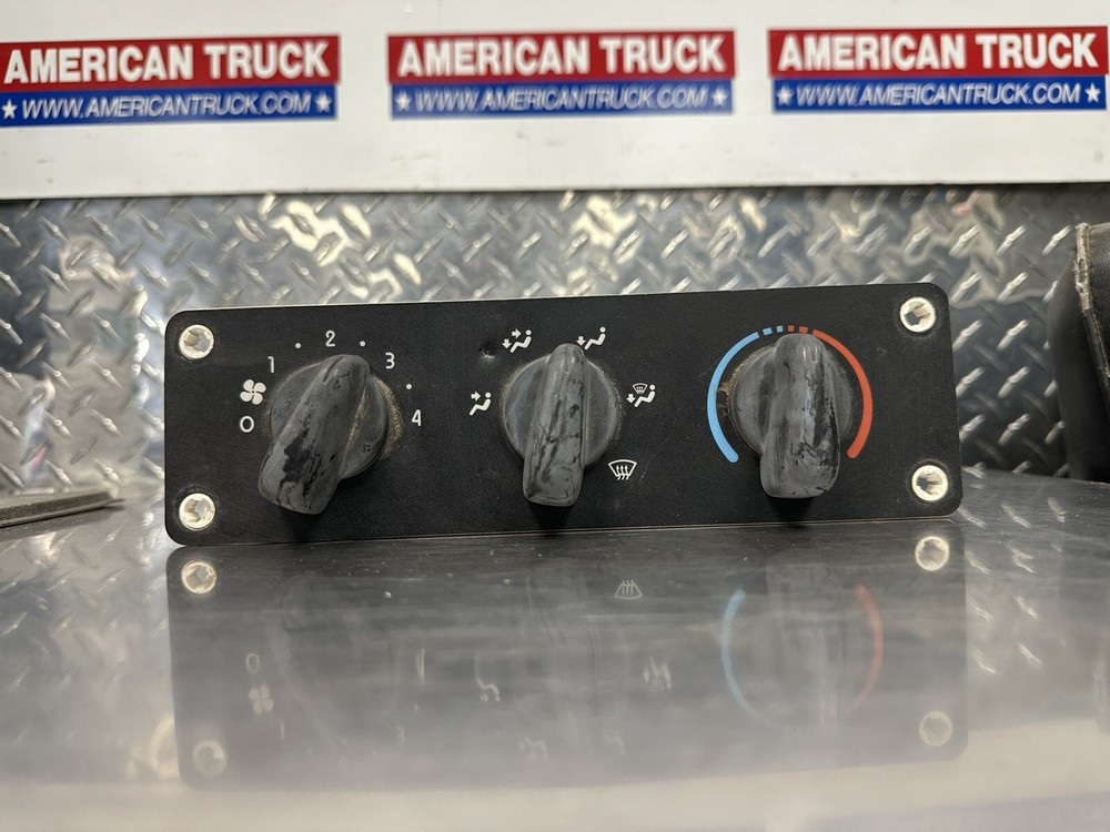 Freightliner M2 Cab A/C HVAC Climate Control Module P/N A22-57054-002