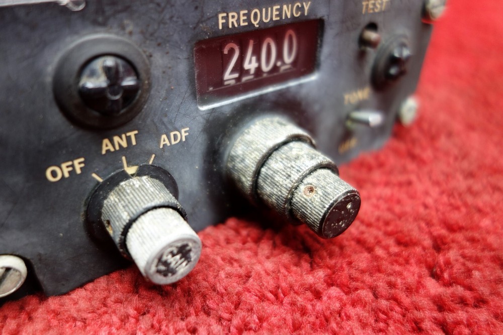 Collins 614L-11 ADF Control Panel PN 777-1493-006