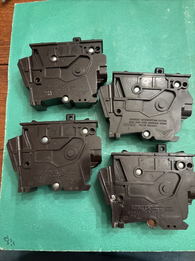 Lot Of 4 20 Amp Single Pole Breakers Continuity Tested