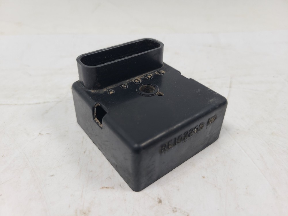 John Deere Implement turn signal module RE152269 Transportation Lighting Module