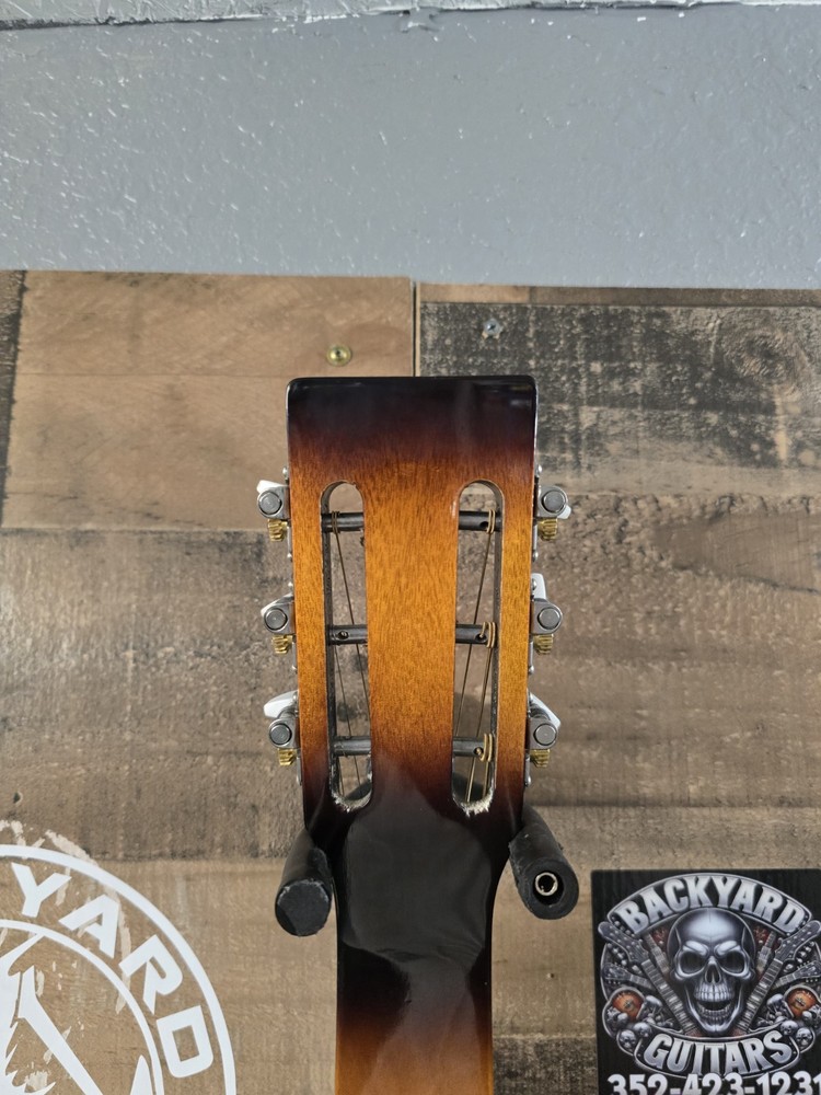 Morgan Monroe Resonator Square Neck.