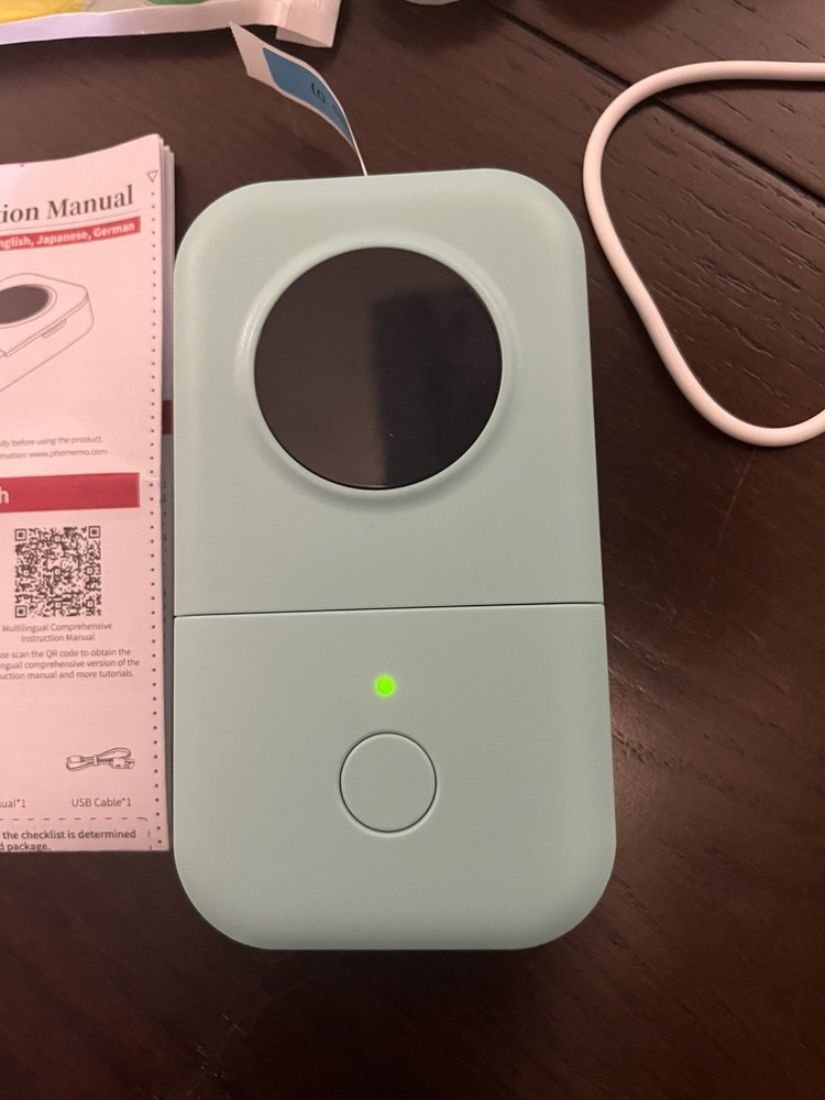 Phomemo D30 Smart Mini Label Maker Machine Portable Bluetooth - 12 Rolls Labels.
