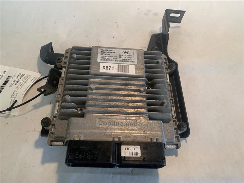 Engine ECM Electronic Control Module 2.4L Automatic Fits 11-14 SONATA 103961340