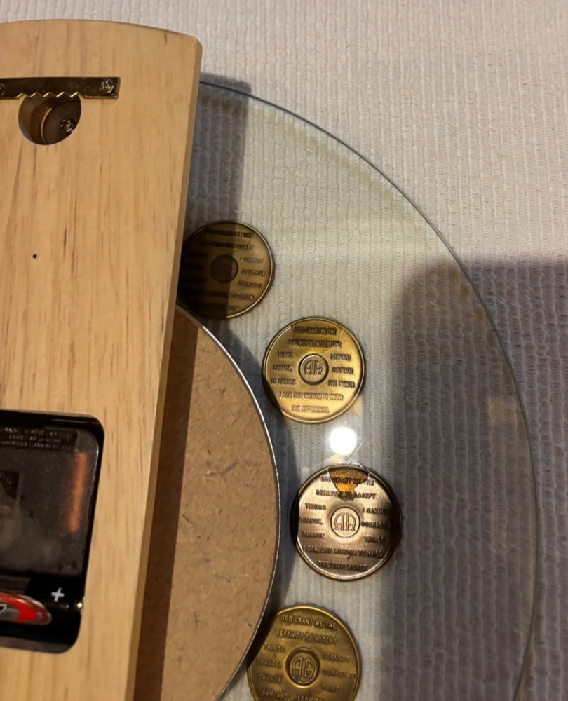SUPERB Alcoholics Anonymous Sobriety Chip Quartz Clock. Authentic Chips - READ!