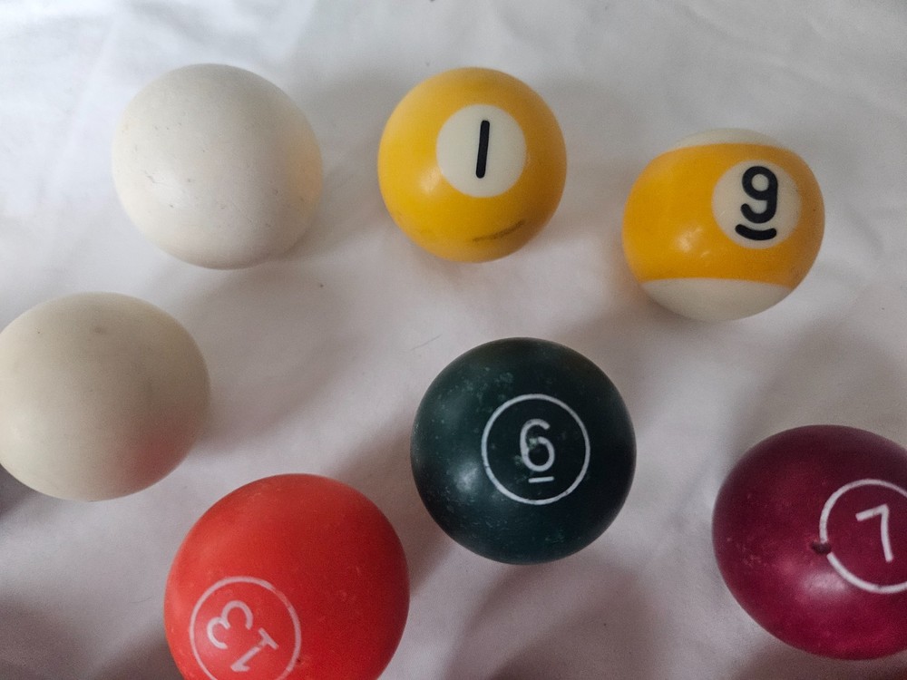 Miniature Billiard Balls: Vintage set