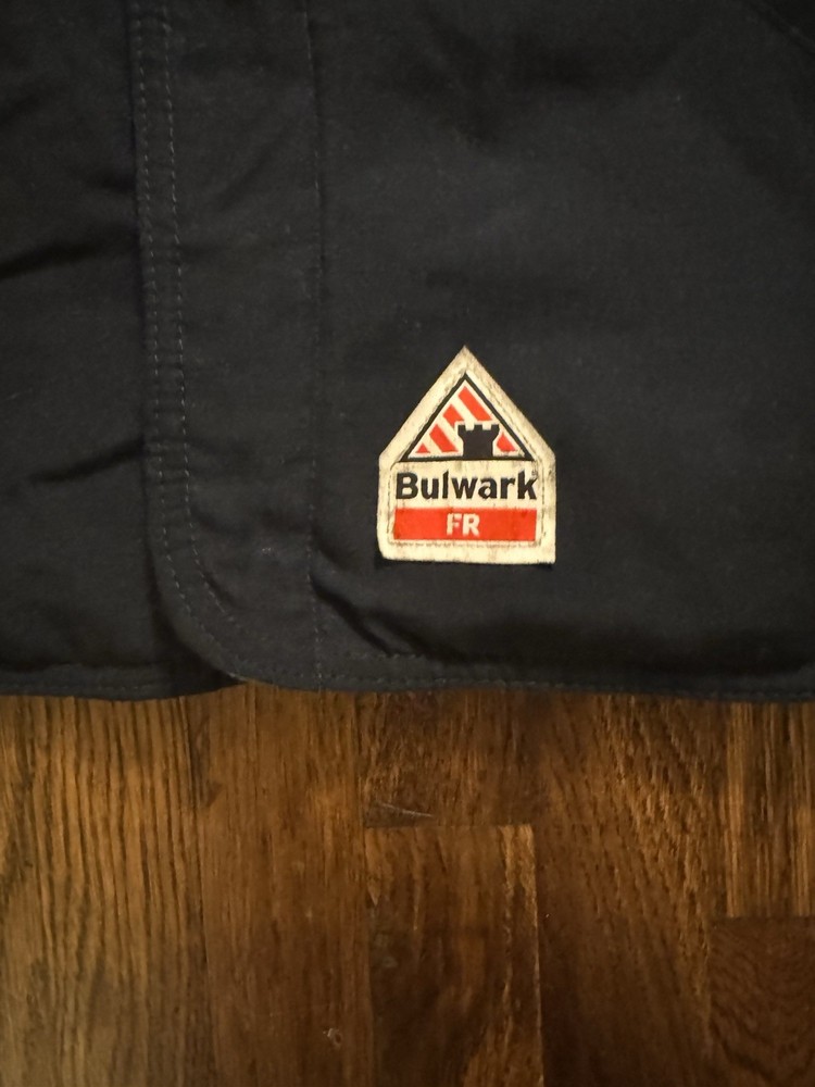 Bulwork flame resistant vest size large