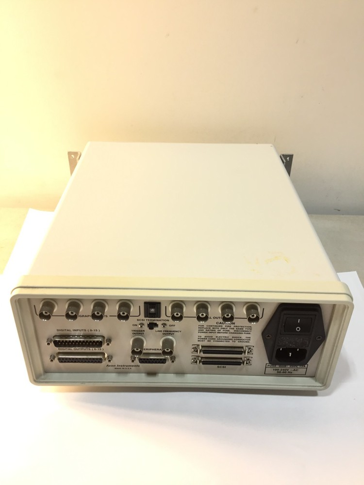 Axon Instruments Digidata 1320A 16-Bit Data Acquisition System