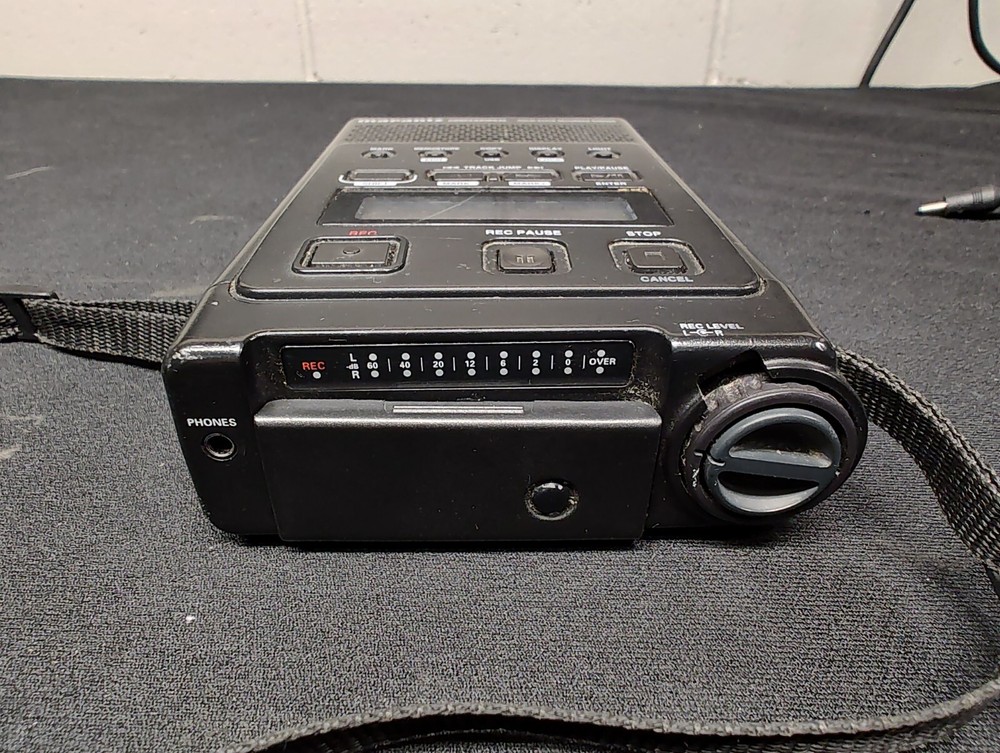 Marantz PMD660 Professional Solid State Recorder w/Compact Flash & Power Supply