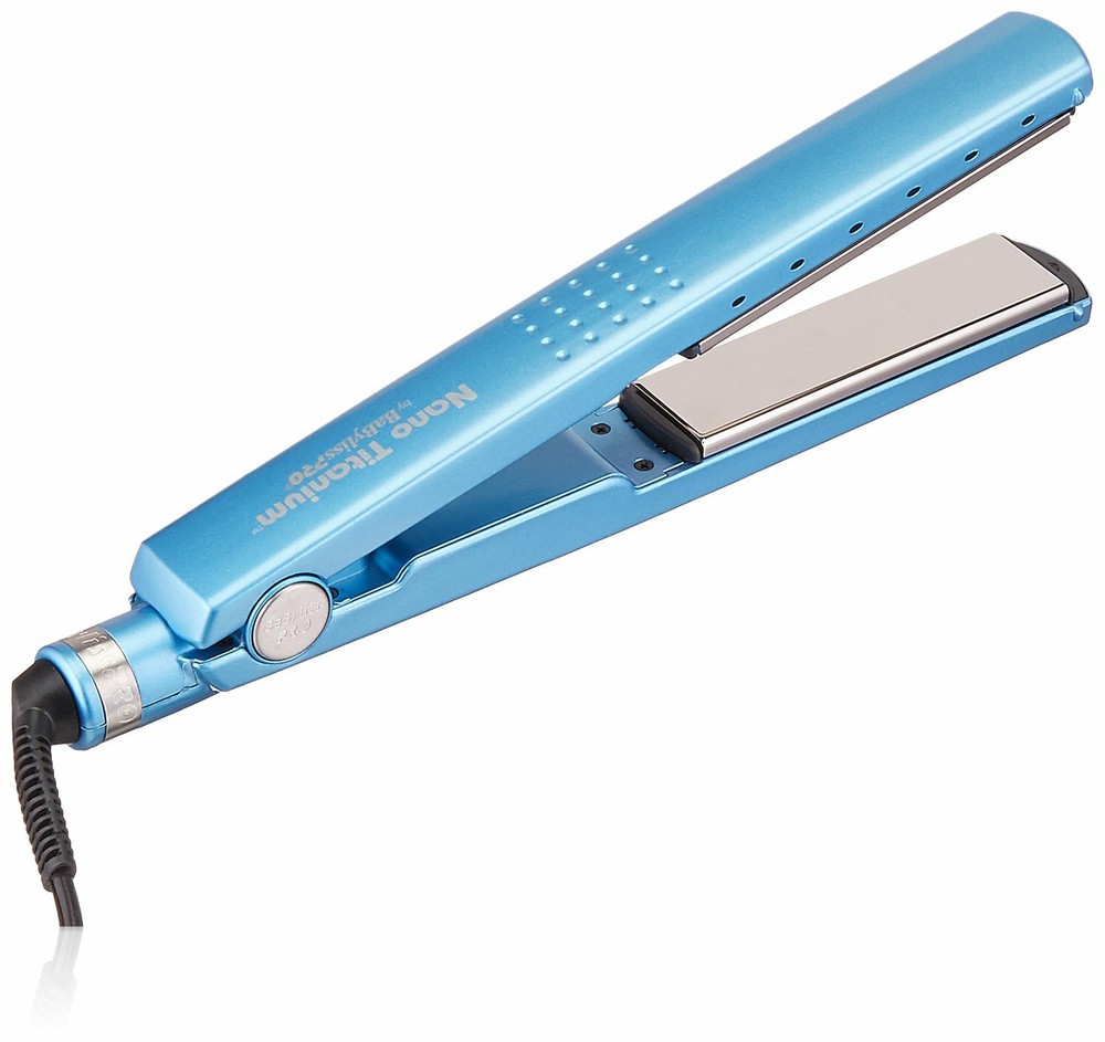 BaBylissPRO Nano Titanium 1¼" Digital Ionic Flat Iron | BNT4091TUC