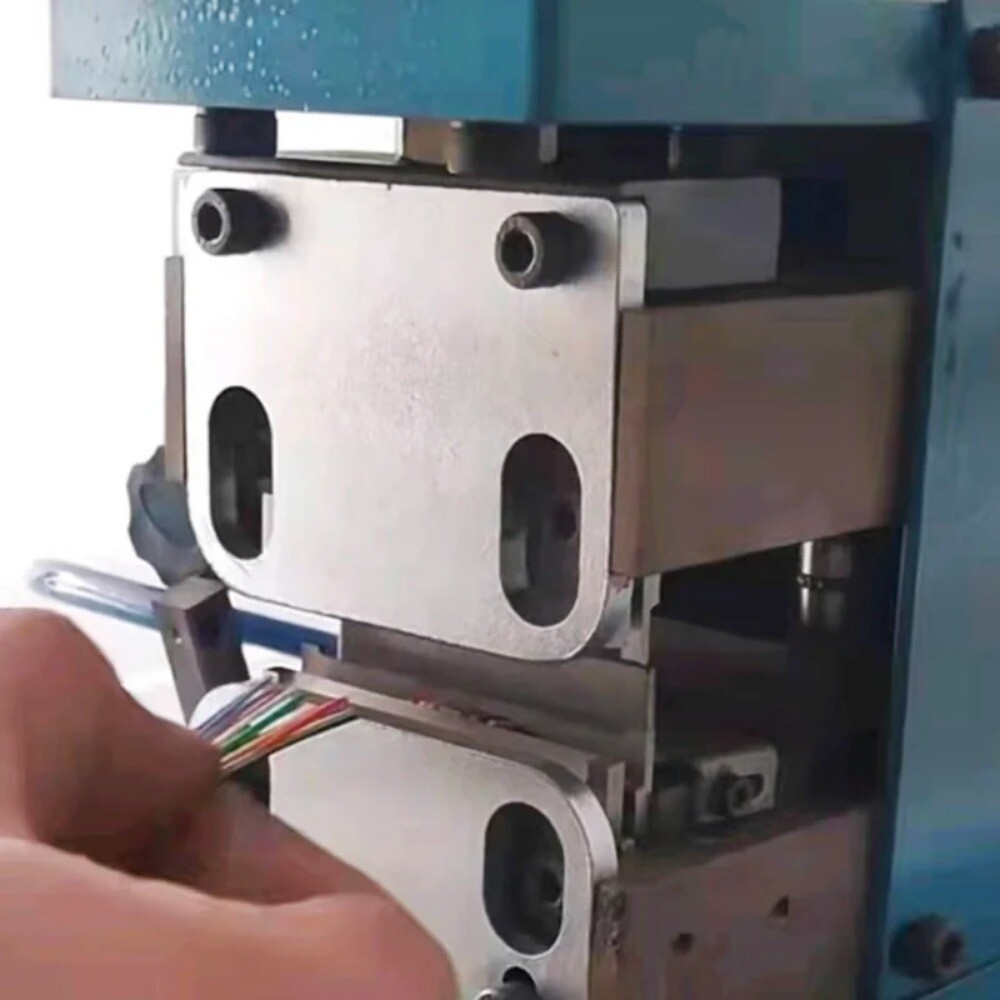 3F Core Wire Pneumatic Stripping Machine Blade Peeling and Peeling Automatic