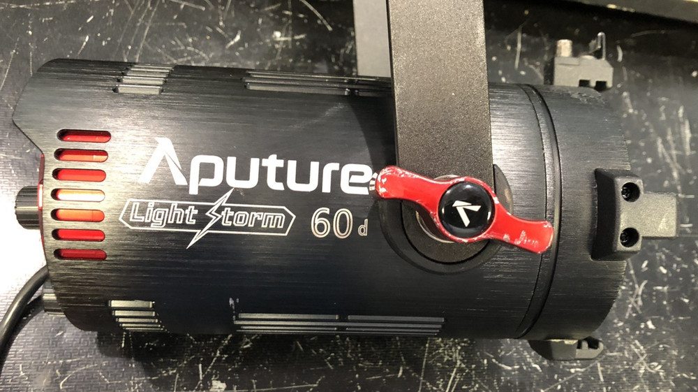 Aputure Light Storm 60d 60W daylight balanced focusing point source lamp